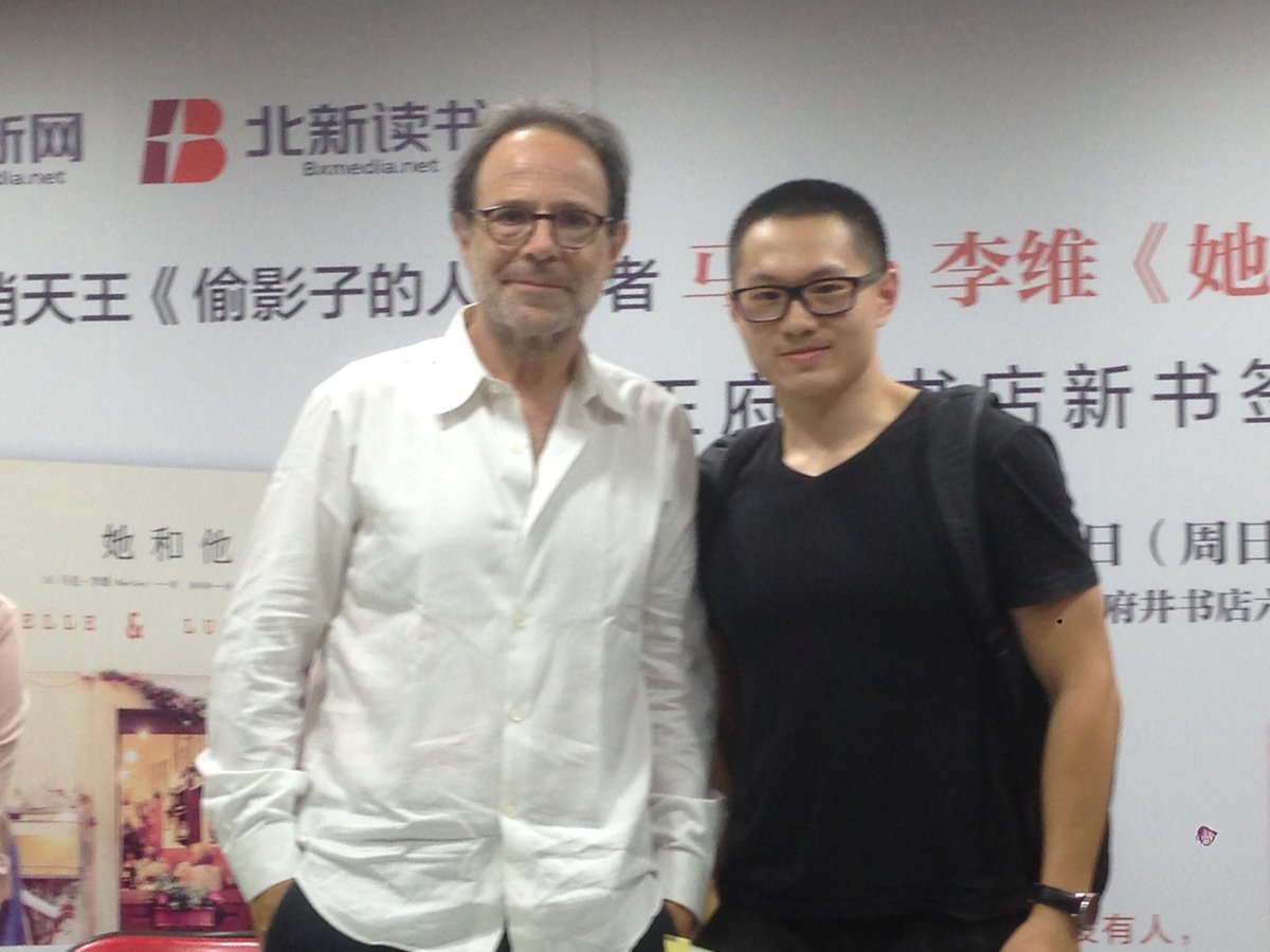 liyuereal's tweet photo. Having such a wonderful time with my favorite writer @Marc_Levy . Wish you a merry trip in China! https://t.co/gdw4Fvdpqj