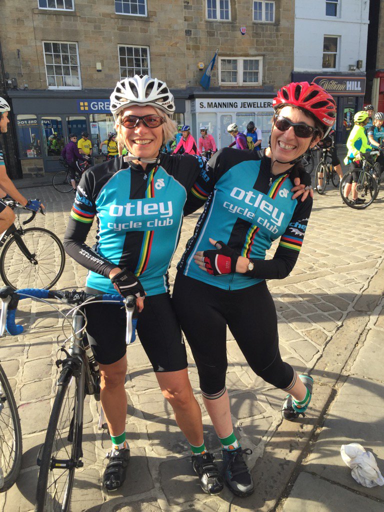 SteveDirisha's tweet photo. @Rcrowther1 @trainergirl Tandem twins in matching accessories https://t.co/44IuZjOxYg