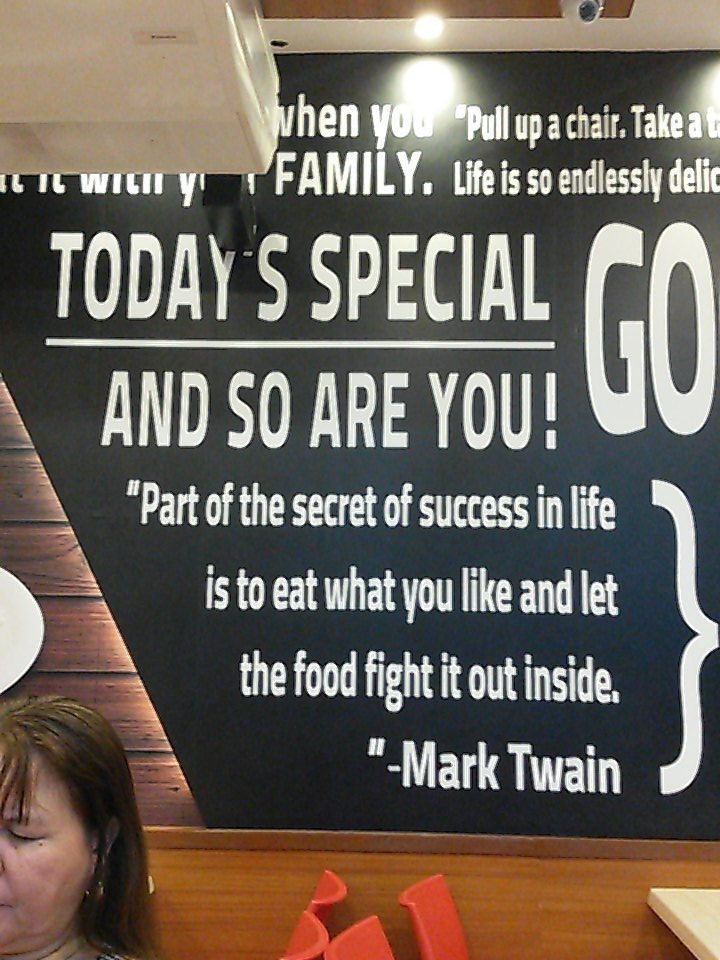 elanboy24's tweet photo. Eat for success! 🍛🍜🍝 

Here at Jonie's Sizzlers &amp; Roast🍗 #FoodForThought https://t.co/6eFNvm3bDa
