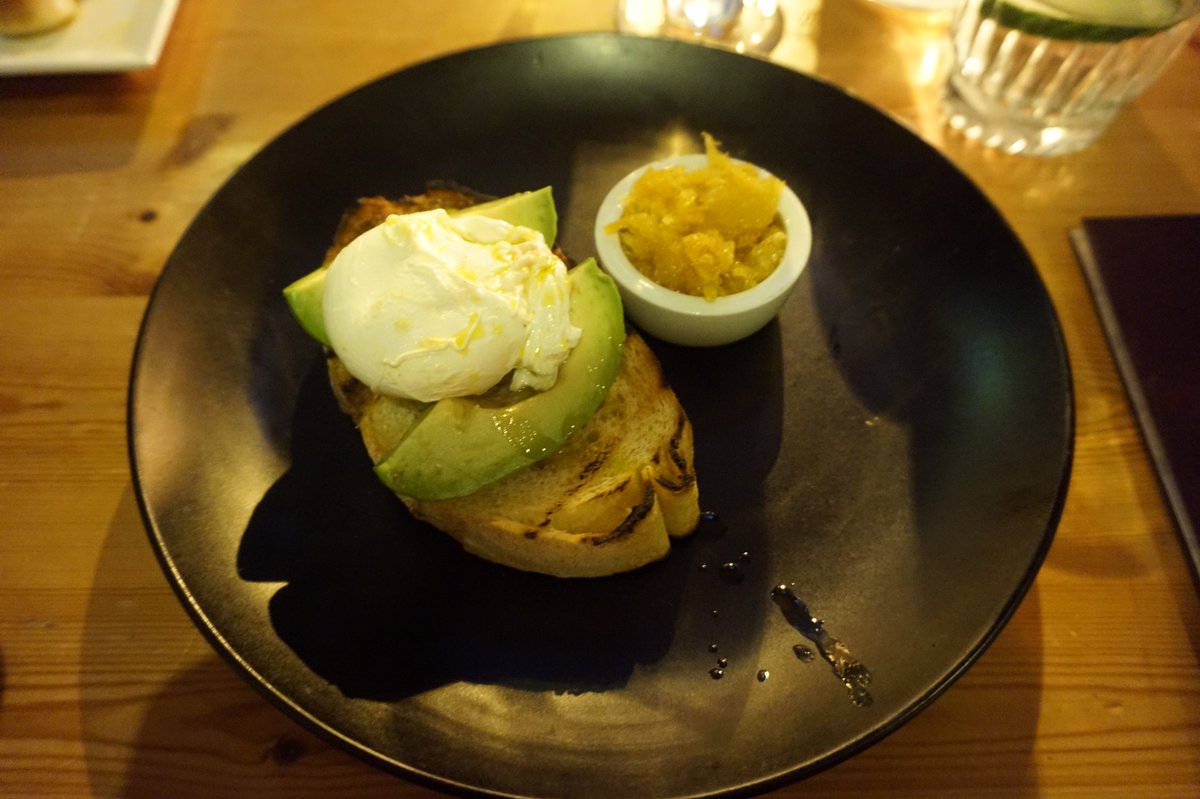 The Luxury Editor tweet media