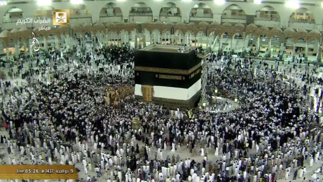 1yl's tweet photo. #الكعبة_المشرفة تكتسي بثوبها الجديد فجر #يوم_عرفة .. https://t.co/PT4Nm7o7XH