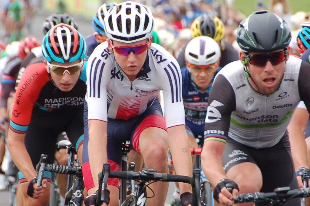 Roy Holmes tweet media