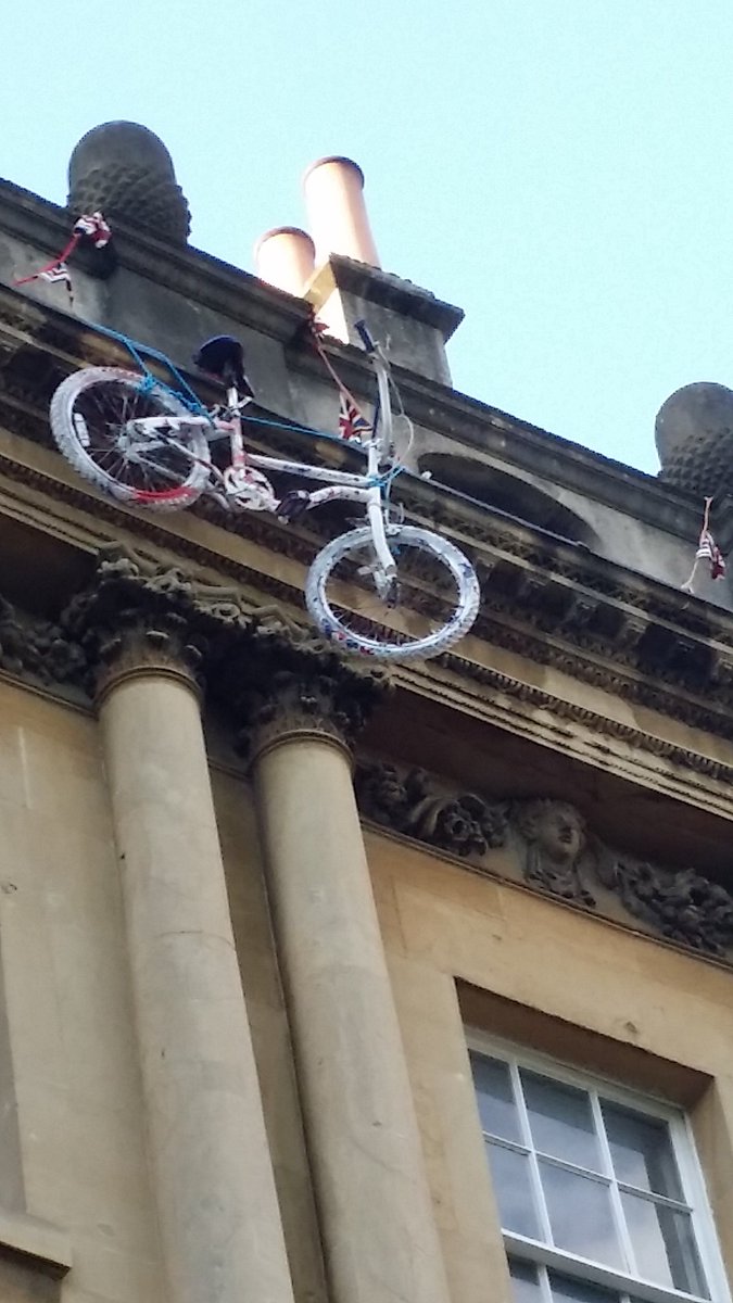 BristolCycle's tweet photo. @Better_bathnes @Love2cyclebath #Bathbiketrail #BathToB #ToB2016 https://t.co/gKGwXlBSRH 13 Look up and Smile https://t.co/eWHd7ZvlOm
