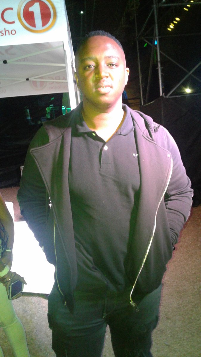 AntoneithN's tweet photo. MY SHIMZA @Shimza_dj @METROFMSA it was super LIT #MetroFmSpringJumpOff when he got on da table,priceless https://t.co/MgL9Yns8tX