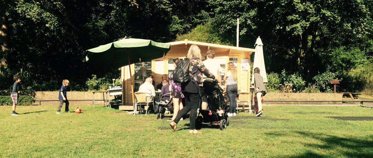 LauderdaleRest's tweet photo. Enjoining leftover with all of you is priceless. (There will be no BBQ today!) Enjoy your Sunday @WaterlowPark ☀️🍃☕️ https://t.co/pgvYMsPqmV