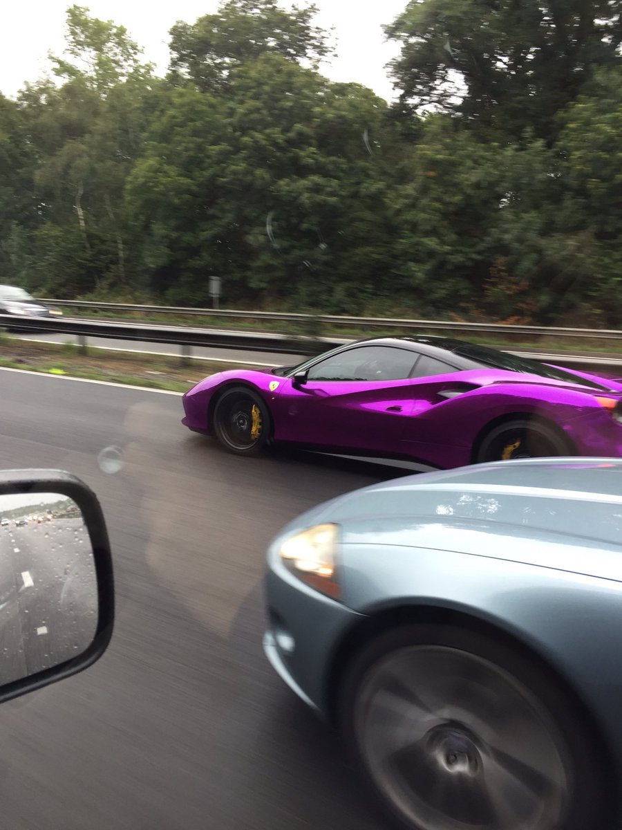 DavidWrenCars's tweet photo. Great wrap... Spotted on the M4 yesterday https://t.co/Rv8wDxKYYi