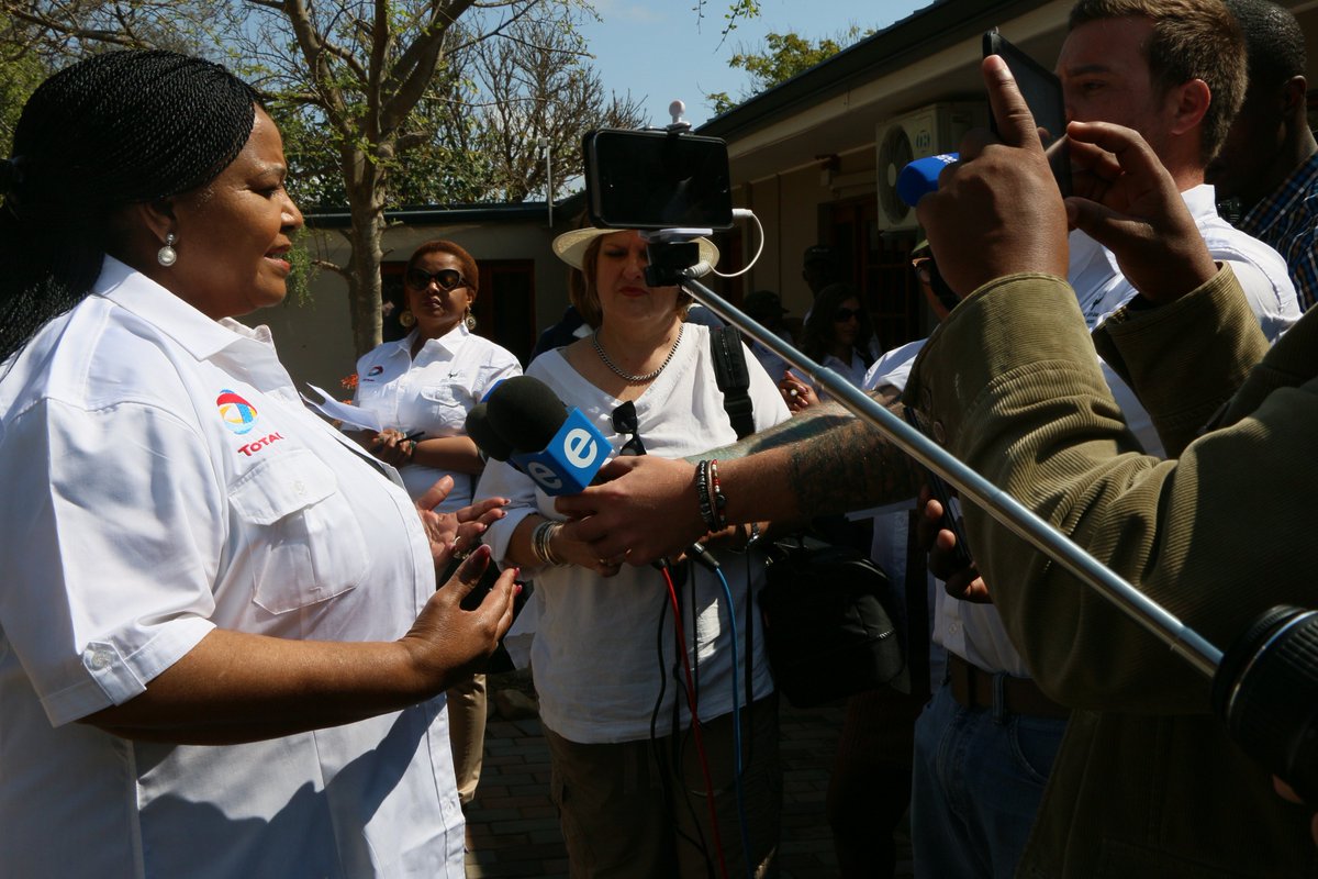 environmentza's tweet photo. Minister Molewa briefing the media on the launch of the #NationalParksWeeks in Eastern Cape https://t.co/aTwHYHuktx