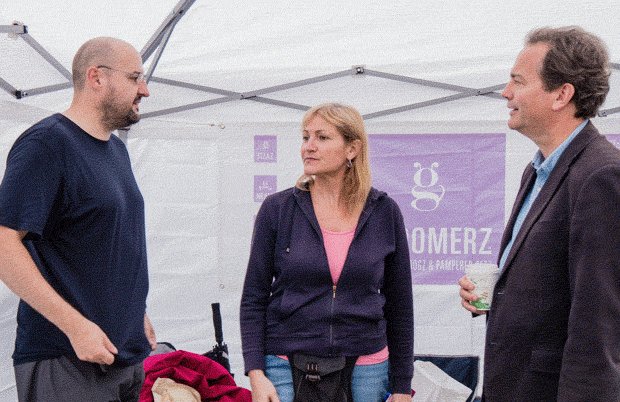 PinnerLocal's tweet photo. Good to see @GroomerzPinner the High St Grooming experts  at #Pinner Village Show chatting here with .@nickhurdmp https://t.co/0u2dmaZ7em