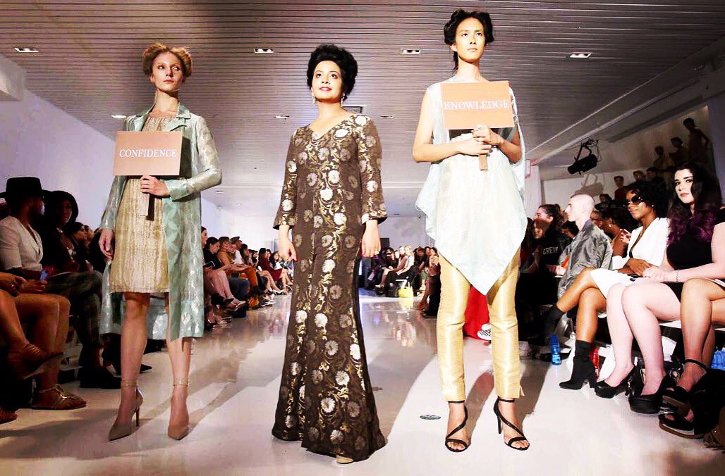 fadnavis_amruta's tweet photo. Showstopper @NewYork Fashn Week Promoted-Educate Grl Child &amp; Indian Handloom.My Dress by- Farmers n porters daughtrs https://t.co/3FSQTcjcjQ