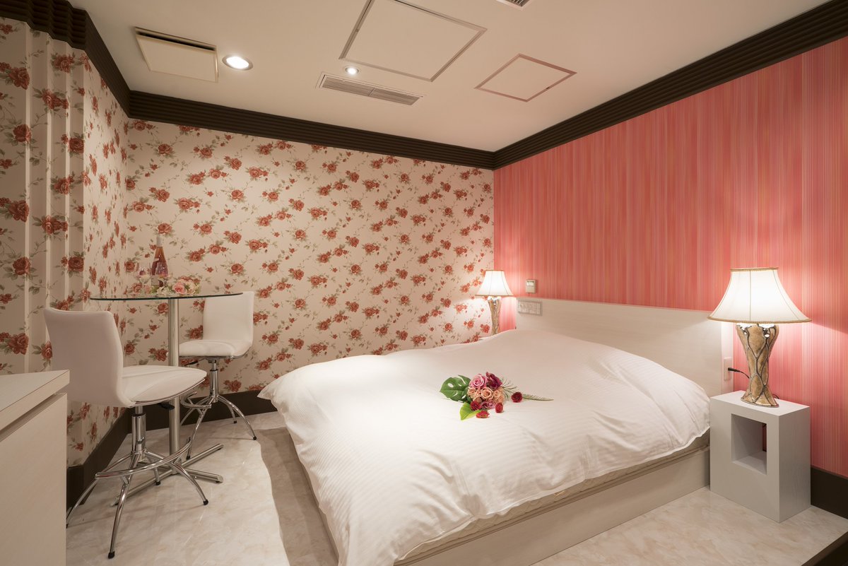 兎我野ホテル Auf Twitter 大阪 梅田駅から徒歩10分 兎我野ホテル ご宿泊 4 000 10 800 深夜 休憩 ご利用可能 広報担当 四角 梅田 ラブホ 宿泊 休憩