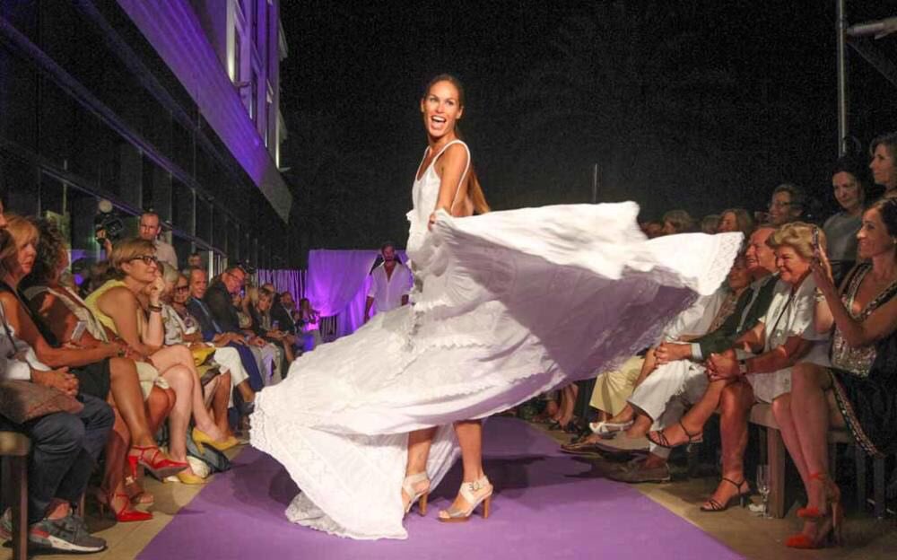 Pasarelaadlib's tweet photo. Gracias @Diario_de_ibiza por estas espectaculares fotos del desfile de ayer. #Adlib #Adlibsolidario #Adlib16 https://t.co/Iiddw9hrP4