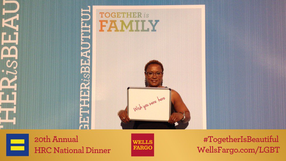 ECnCT09's tweet photo. #HRCDinner #TogetherisBeautiful @wellsfargo #TogetherExperience #HRCAnnualDinner https://t.co/YKCiHNEFll