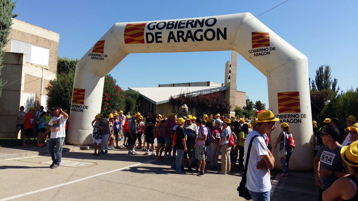 deporte_aragon's tweet photo. #DGDxT #semanaeuropeadeporte #beacive III Marcha Estigma 0. Club Deportivo Hispanos del Carmen https://t.co/VbXX7NnklG