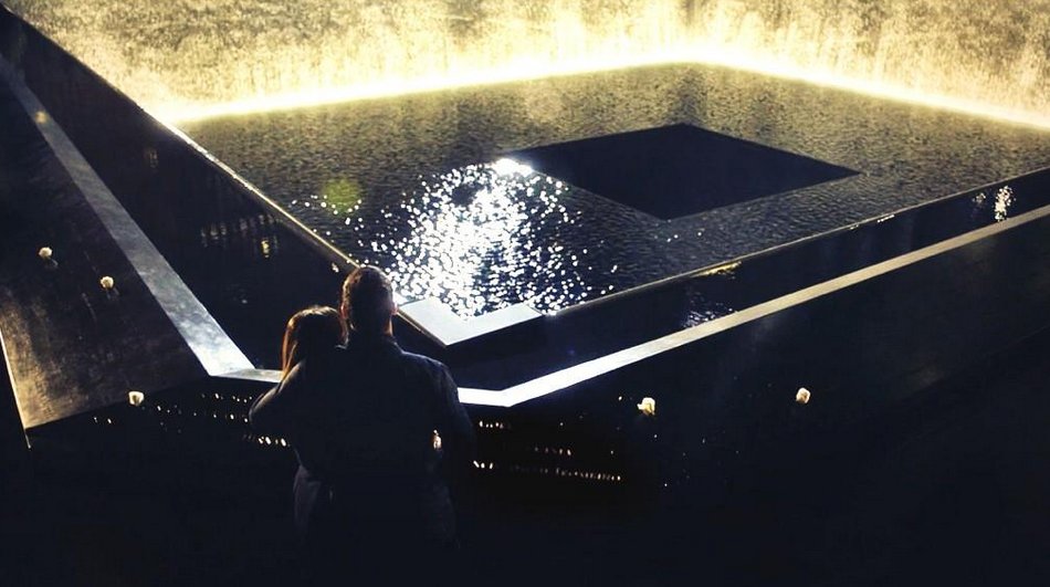 DetCatChandler's tweet photo. 8:46
9:03
9:37
9:59
10:03
10:28
FDNY: 343
NYPD: 23
PAPD: 37
2,977 souls lost. Honor them, live well. #NeverForget https://t.co/vHw0i9Nn8H