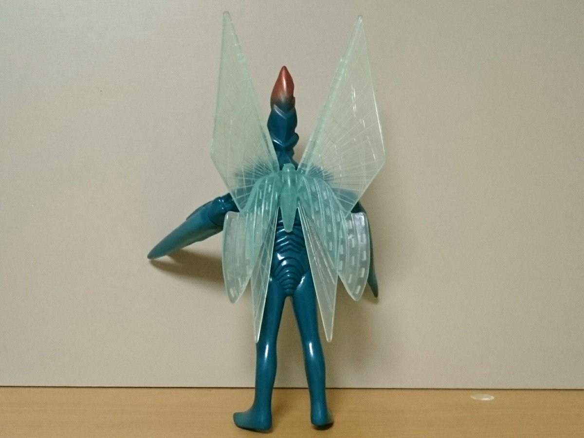 やってしまった。旅先でウルトラマンパワードのサイコバルタン星人