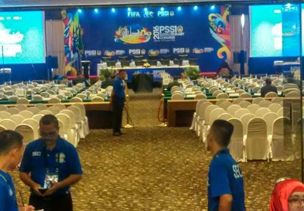 Menpora Diminta Tak Seenaknya Memindahkan Tempat Kongres Pemilihan PSSI dlvr.it/MDxzLN