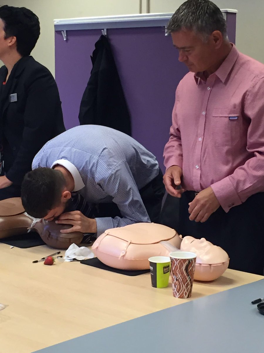 A_nightingale_'s tweet photo. @North_NBucks Bedford team in training well done guys!!!! https://t.co/MCbvj2n1FS