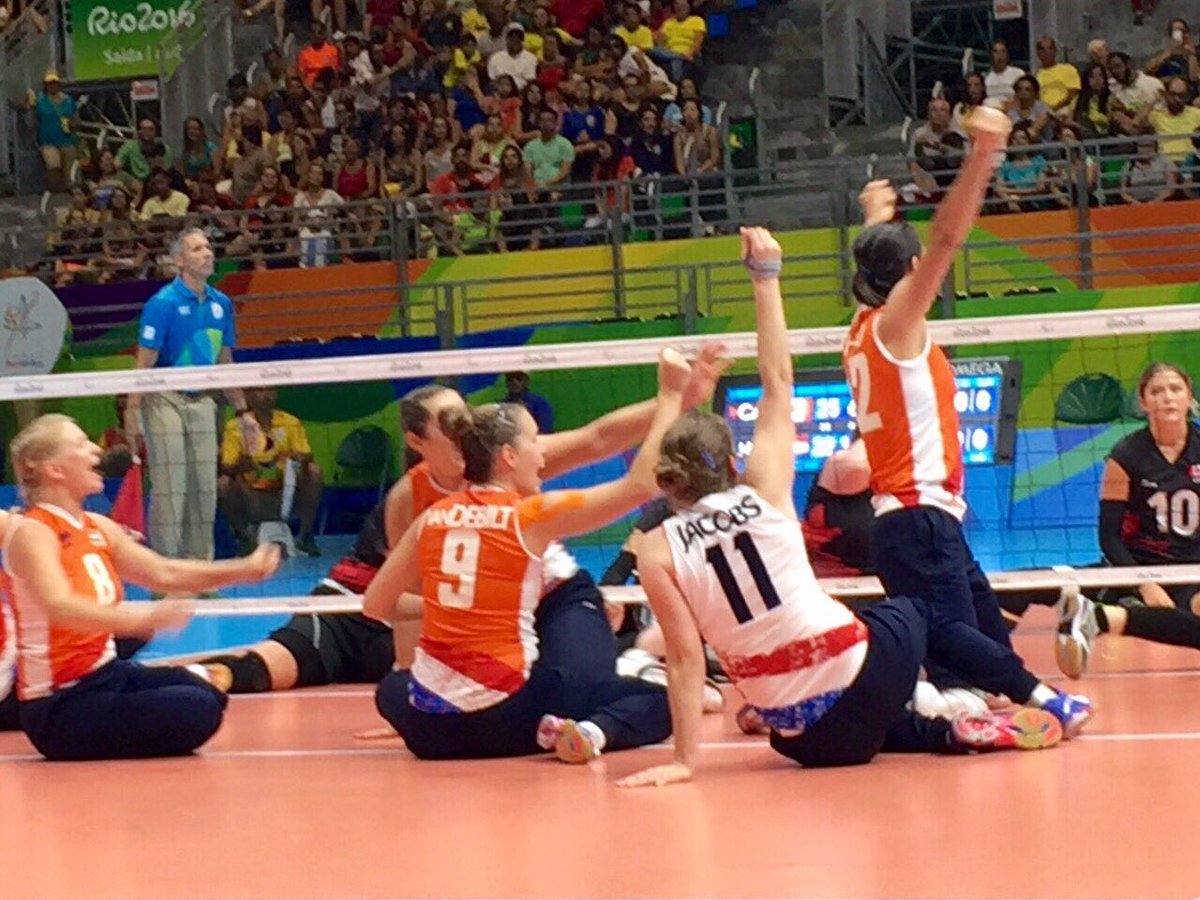 #NED comfortably take 2nd set 25-17 after late fight back from CAN #sittingvolleyball <a href="/Paralympics/">Paralympic Games</a> <a href="/Rio2016_en/">Crear una App</a>