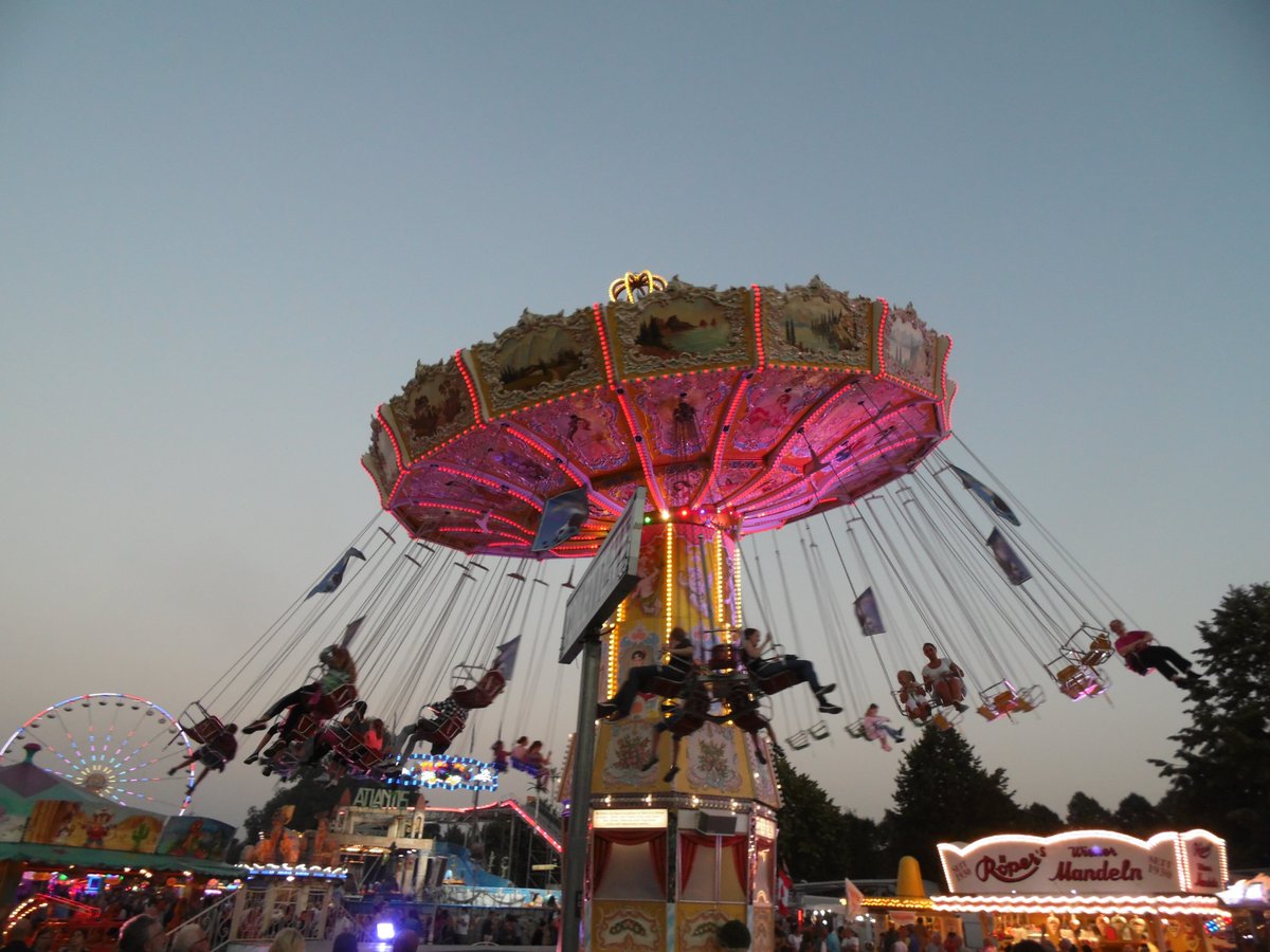 Danny00044's tweet photo. Hüstener-Kirmes 2016! https://t.co/oF3pb3huC1