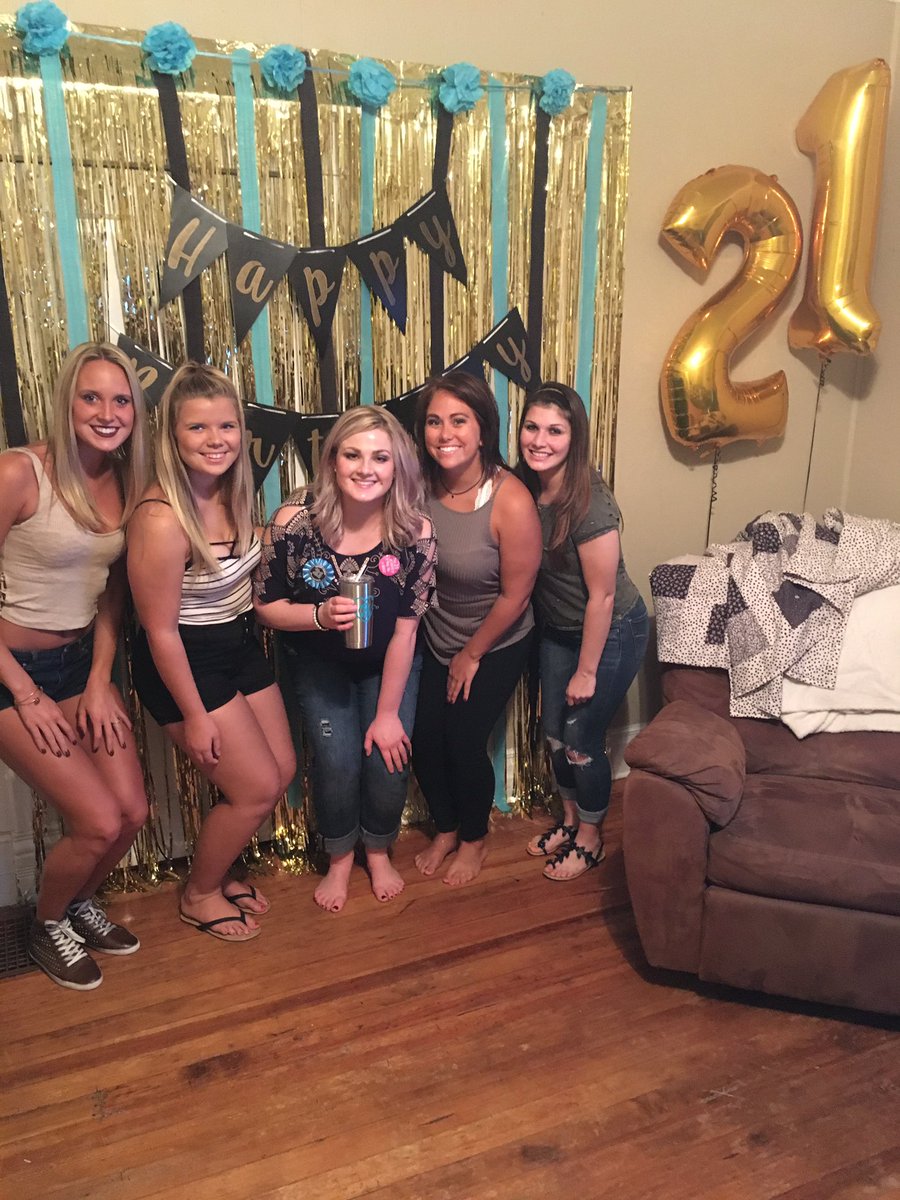 alexa_garden's tweet photo. What a weekend celebrating @casdawg_ and @SBaalman https://t.co/q9nVQS13gf