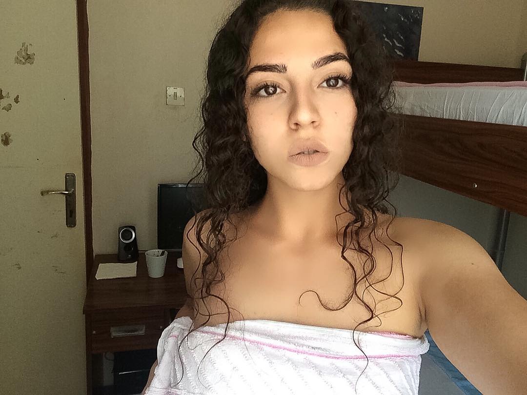 Bugünkü dustan atmayı unutmuşum 👄👅