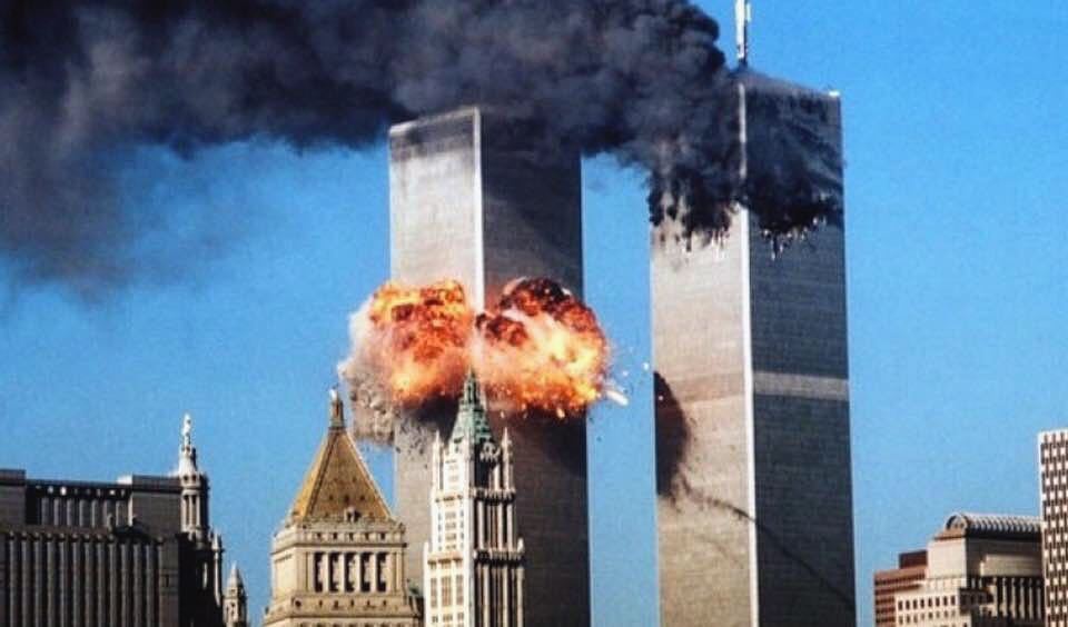 TheVillainous_'s tweet photo. Not special effects... #NeverForget 🇺🇸
#911 https://t.co/hBWeBWM8e3 https://t.co/FUILhGA2ka