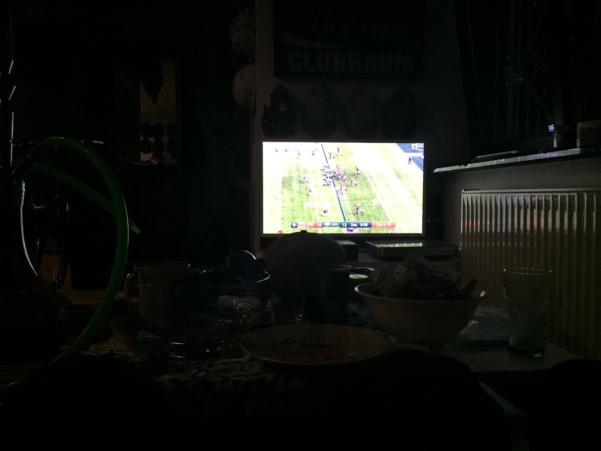 Capes5950's tweet photo. Die Saison fängt an wie sie aufgehört hat #spareribmassaker #ranNFL #ranNFLsuechtig #CINvsNYJ @Icke41 https://t.co/GST6xJgVaS