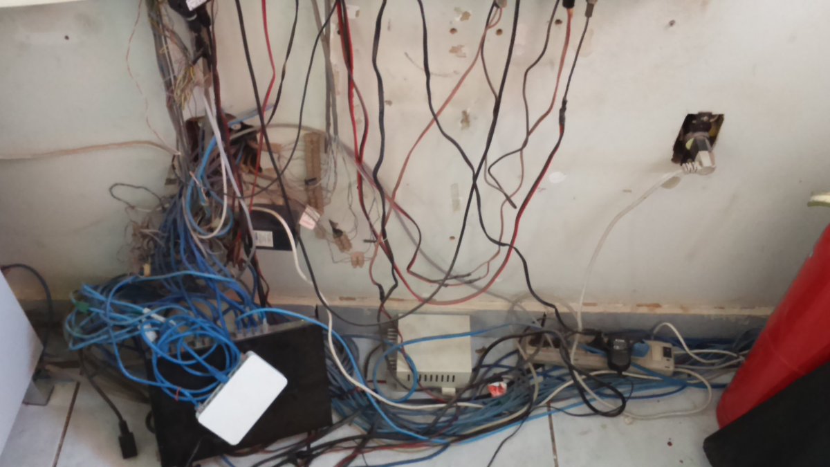 FernandoFidelis's tweet image. @ProfCharlie2016 Uma imagem vale mais que mil palavras. Olha onde fui me meter. 😂