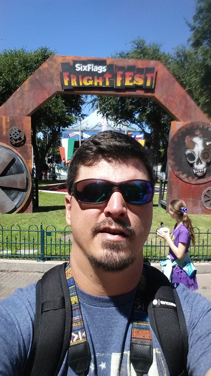 coasterchitchat's tweet photo. We are here at @SixFlagsOverTX checking out some of the new #Joker construction and #FrightFest decor! #OnlyOverTX https://t.co/5Ugo9BLndx