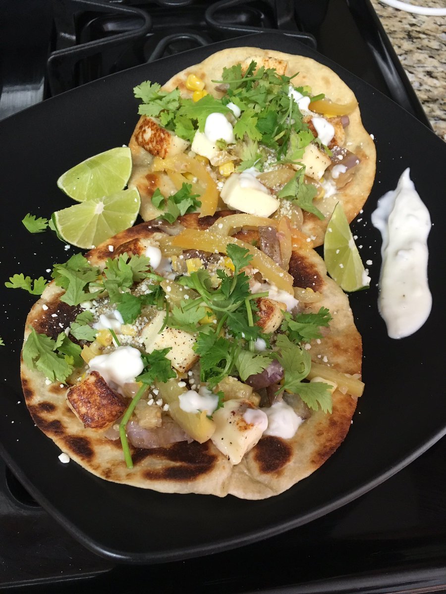 Leana_Marie_D's tweet photo. Eggplant tostada #amateurchef https://t.co/e7qbxIRLvJ