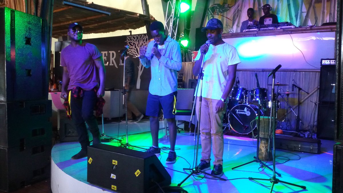 WhatsGood_LIVE's tweet photo. @AtwalMusic are performing live now at #MicRobbery #WeAreThePosse #PoweredByWhatsGoodLive https://t.co/vAFcLR8yBJ