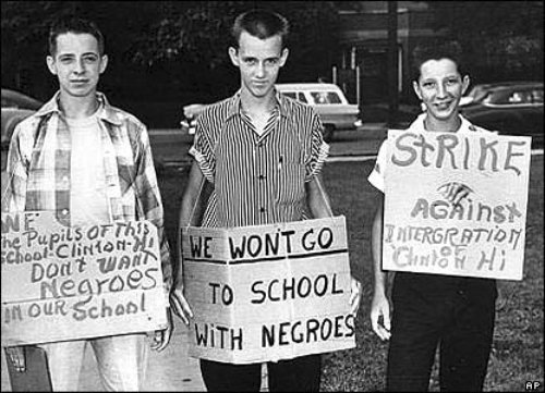 Lexual__'s tweet photo. just 45 years ago, most whites did not want to integrate. reminder: people from that generation are still alive. https://t.co/VzZTcmPwUv