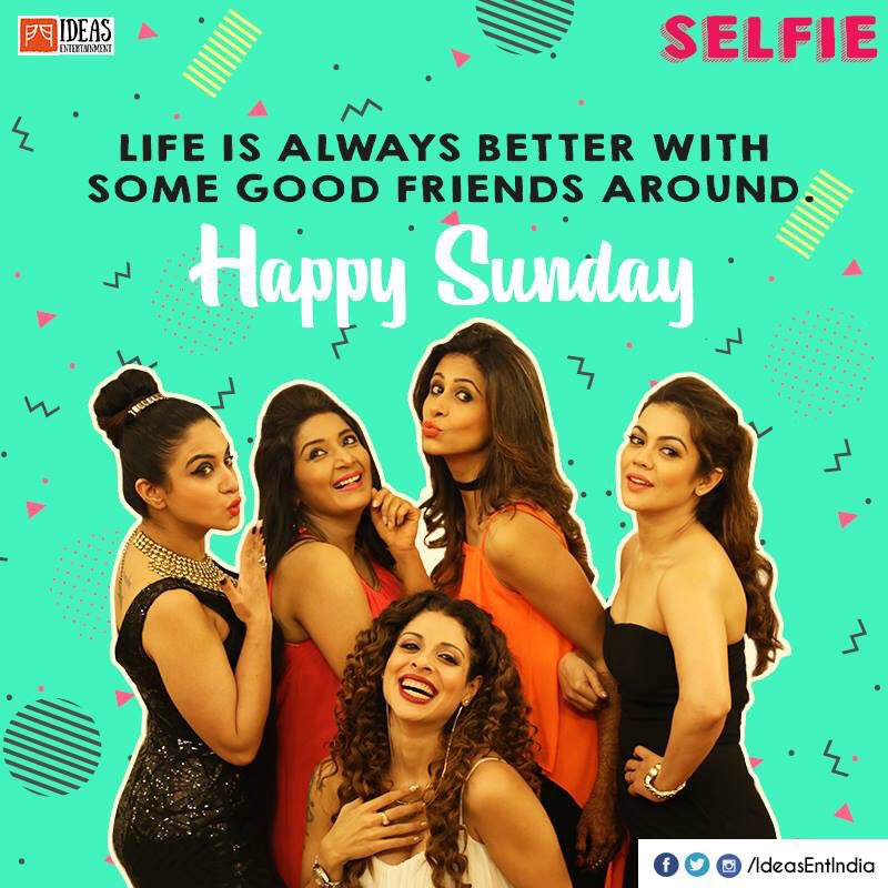ideasentindia's tweet photo. Spend your day with people who make you feel good about your life! Make it a #happy #sunday. 
#SelfieThePlay https://t.co/u38JtTDFAK