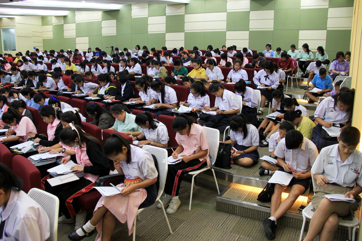 vstudynews's tweet image. ขอบคุณน้องๆสำหรับการตอบรับที่ล้นหลาม การยืนยันสิทธิ์เต็มใน 1 นาทีเลย~ เจอกันใหม่งานหน้านะ❤ #VExam #ReadytoGAT #dek60