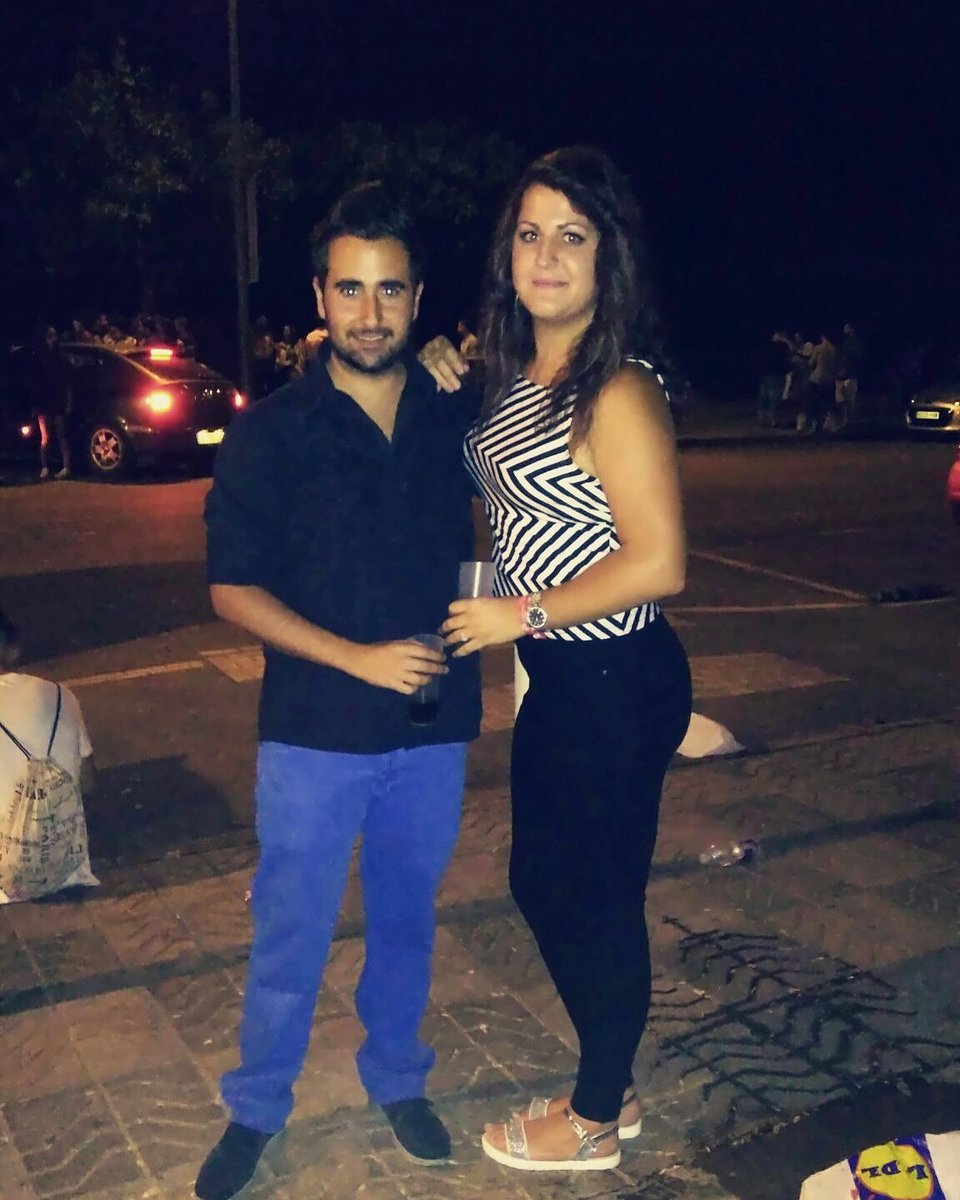 JaimeLoRo's tweet photo. Una noche que no estuvo nada mal xD ( feria andujar) https://t.co/10RZKQkT9y
