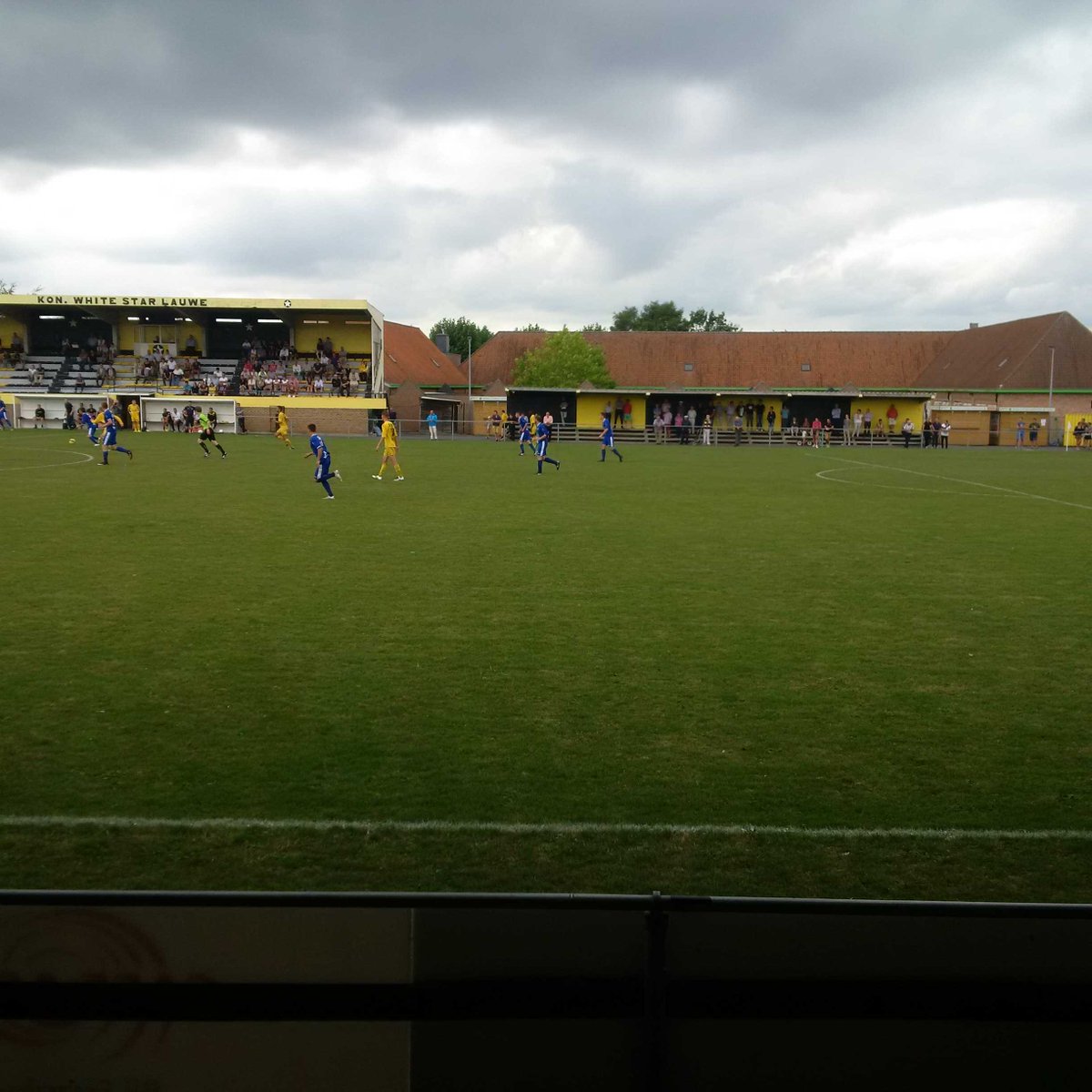 josephallijns's tweet photo. #KWSLAUWE v/ #SKOOSTNIEUWKERKE 3 - 0 na 65 min.! leuk weekend als #KVK en #WIETSTAR winnen! https://t.co/WMtVNot0oh