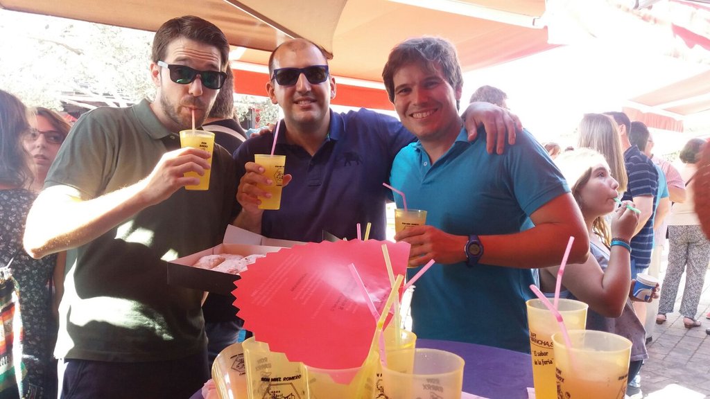 Ahora si que si empieza la #FeriadeAlbacete , con los más grandes. <a href="/salva_sorianoab/">salva soriano</a>. Viva la Feria!!!