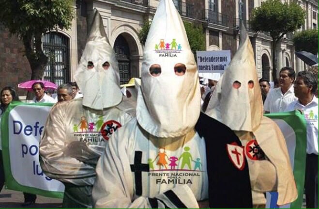 incomodf's tweet photo. Más allá d su esencia homófona la marcha "por la familia" es un claro acto de confrontación ente iglesia y Estado https://t.co/HMR8cD1JDN