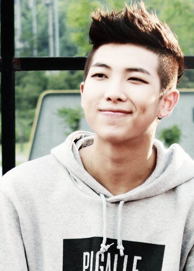 I_lost_my_wig's tweet photo. 2016.9.12 남준아 생일축하해 #HappyNamjoonDay  #랩몬때문에_심장이_덜렁거려가지고 #남준_태어나줘서_고마워 #HappyRMDay #RMDimples HAPPY B-DAY NAMJOON!! https://t.co/f9ibr2vuTp