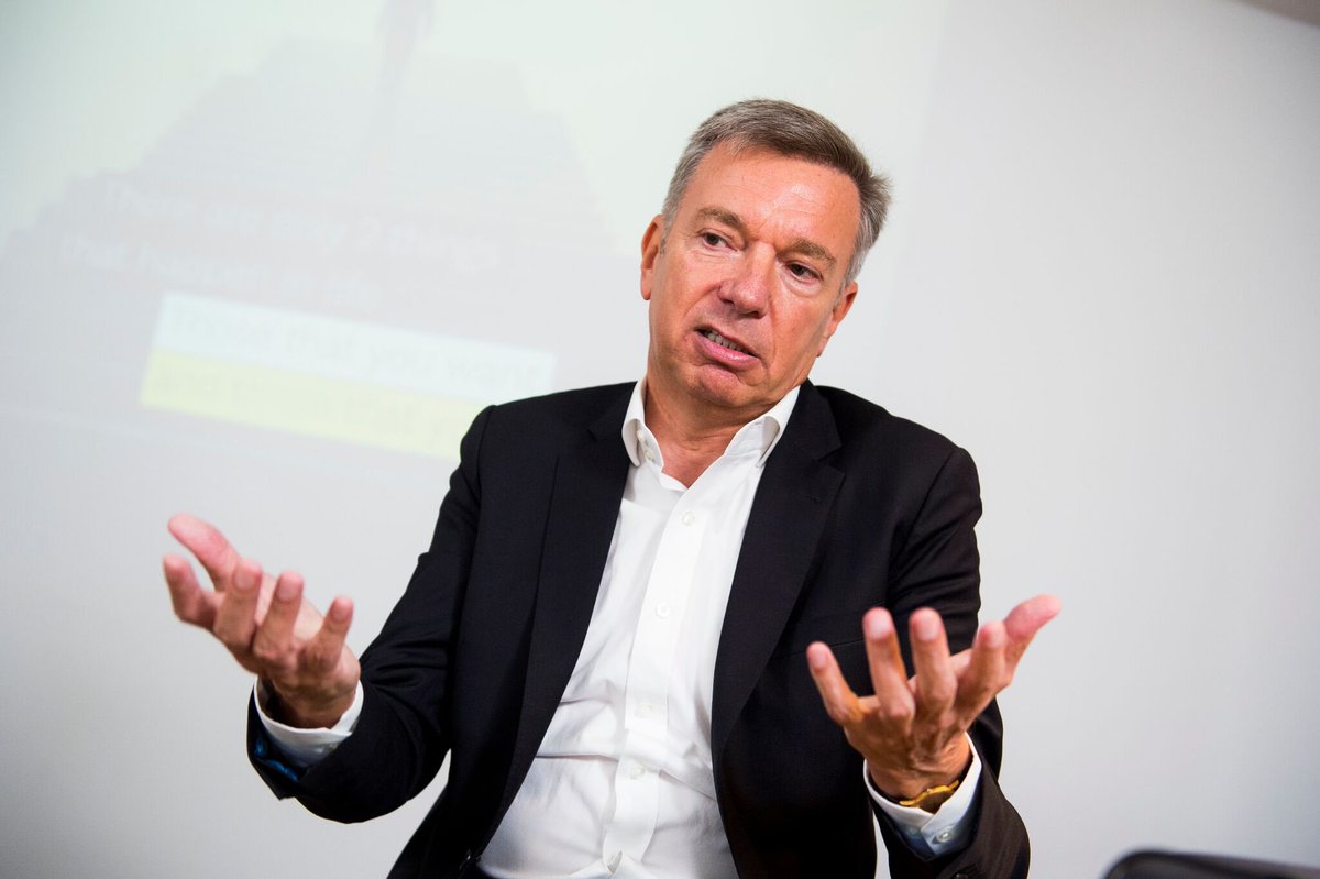 Jan_de_schepper's tweet photo. Patrick De Maeseneire over de CEO 's toekomst tijdens CEO summit https://t.co/iZwhGBOnV2