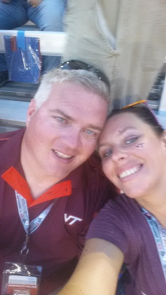 ChandraLooney's tweet photo. #BattleAtBristol what a night! Even though VA Tech lost, it was amazing to be a part of history! https://t.co/IQa39xZUJj