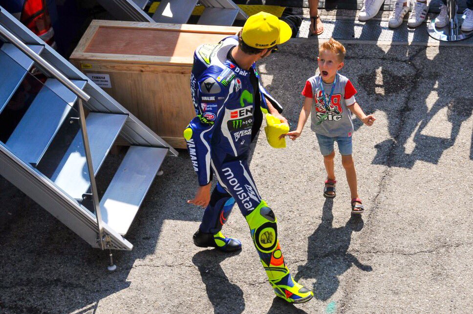 MotoGP's tweet photo. Who WOULDN'T have this reaction?😍

📷 Priyadarshan Bawikar https://t.co/KwSRIVE4wU
