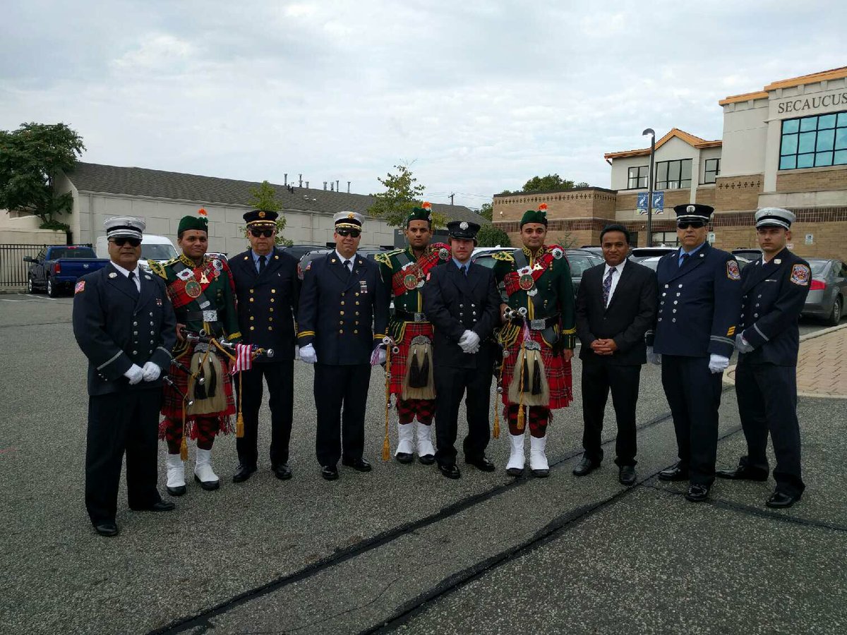 SGadiNewJersey's tweet photo. #SMSPB #USA pays tribute to victims of the #September11 attacks #NeverForget #UnitedWeStand #WorldPeace #NewYork https://t.co/Ue60H3yr9k