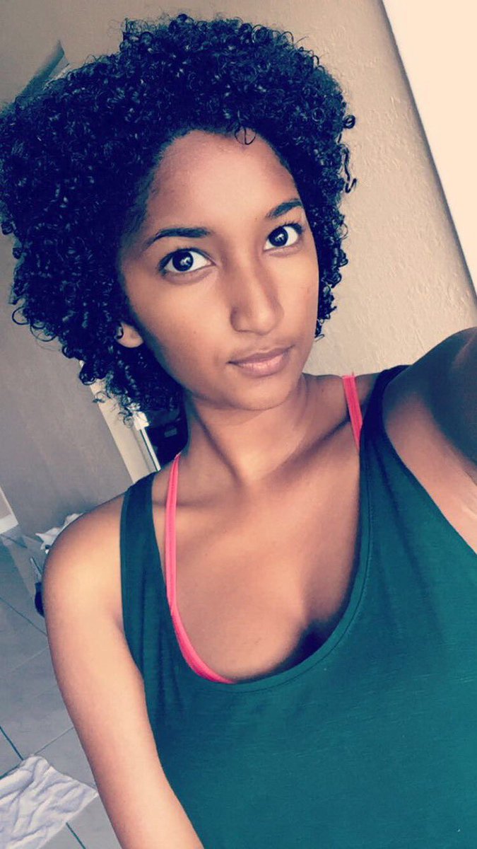 _crishnariel's tweet photo. "Why you go natural?!" " I prefer your long hair " "I don't like it it too dry" #UnkemptJA https://t.co/Iu8AIGLNMA