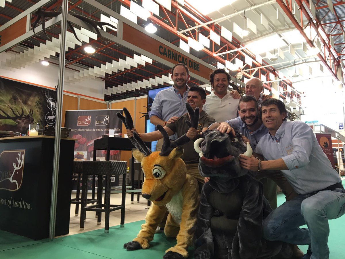 La familia de trabajadores de Cárnicas Dibe Disfrutando de los últimos instantes de <a href="/Fecircatur2016/">Fecircatur 2016</a>