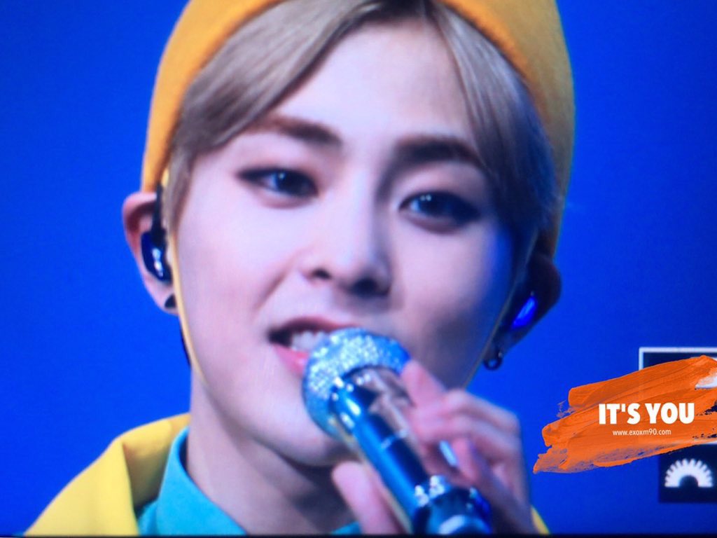 EXOfanbase_Int's tweet photo. [PREVIEW] 160911 #EXOrDIUMinBKKDay2 - XIUMIN

cr: it's you https://t.co/DNEJDHIJ0Y