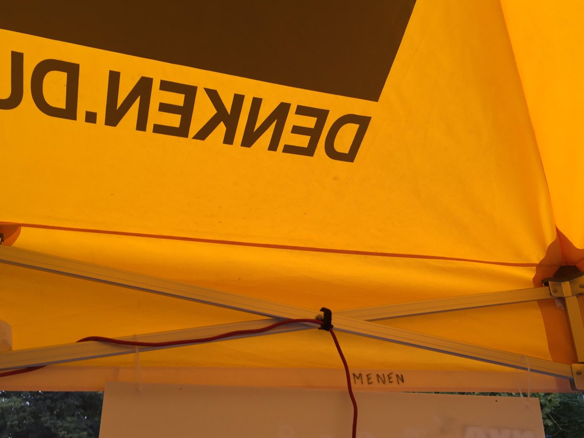 NVAMenen's tweet photo. Ook onze N-VA Menen tent was aanwezig op de familiedag in Plopsaland. https://t.co/8SpP02Vom1