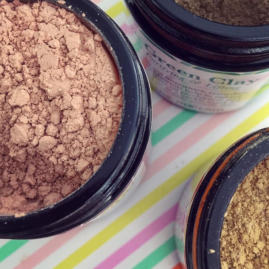 soothemePR's tweet photo. Simply pure &amp; #beautiful 100% #natural #skincare #facial #clay powders for beautiful #skin #diyfacemask #refineskin… https://t.co/9ZiXgXNh4g