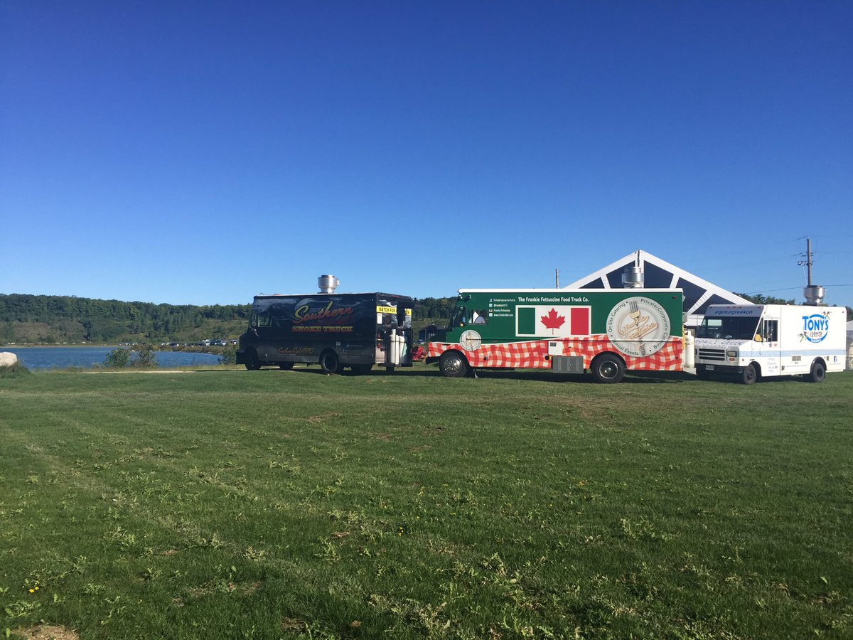 What a great day food truckin' wit da boyz ! <a href="/FrankieFett13/">Frankie Fettuccine</a> <a href="/TonysCorner/">Antonio Allen</a>