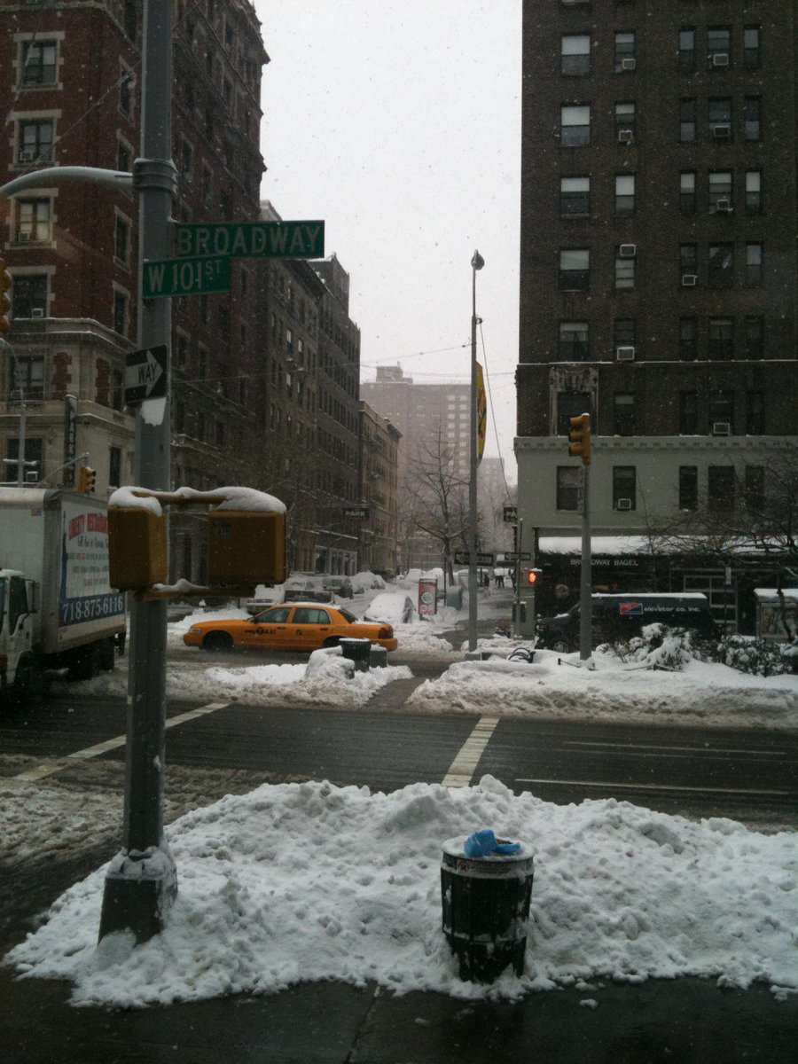 ydescubro's tweet photo. Nueva York: La llegada https://t.co/leAQjCGHUl https://t.co/kII7NVZ5um